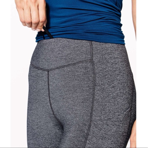 Lululemon Leggings with Pockets - Picture 4 of 7